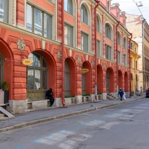 Hotel izzzi 3* on Bankovskiy