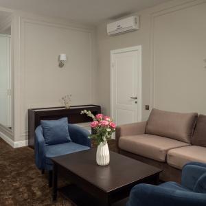 Hotel Pestrikov