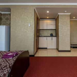 Express Hotel and Hostel