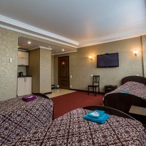 Express Hotel and Hostel