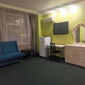 Express Hotel and Hostel