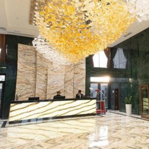 Hotel Mir Luxe Plaza
