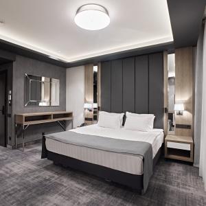 Megapolis Grand Hotel