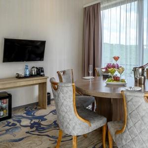 Hotel Aurora Resort