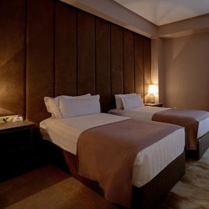 Hotel Aurora Resort