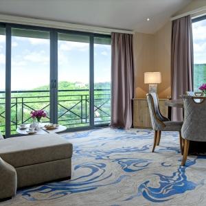 Hotel Aurora Resort