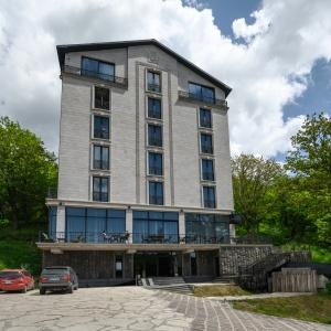 Hotel Aurora Resort
