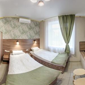 Hotel Zvezda