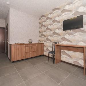 D-Hotel