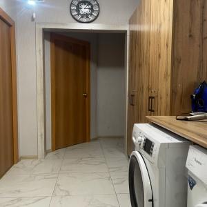 Accomodation facility Apartments on Vlasikhinskaya 65 A