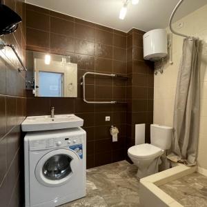 Accomodation facility Apartments on Vlasikhinskaya 65 A