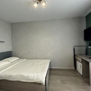 Accomodation facility Apartments on Vlasikhinskaya 65 A