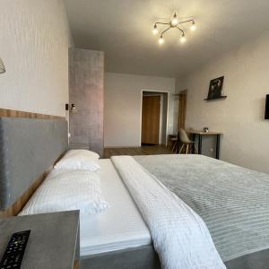 Accomodation facility Apartments on Vlasikhinskaya 65 A