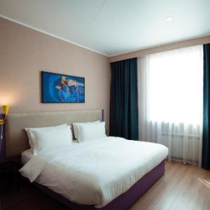 City Hotel