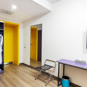 City Hotel