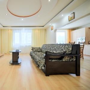 Accomodation facility 5 Stars 3-room Apartment on Monakova street 33