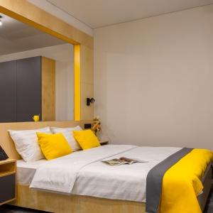 Hotel Izzzi Up 4 Community L&C