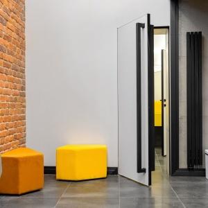 Hotel Izzzi Up 4 Community L&C