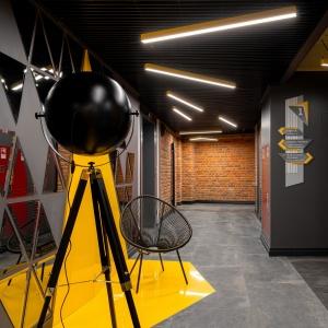 Hotel Izzzi Up 4 Community L&C