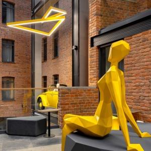 Hotel Izzzi Up 4 Community L&C
