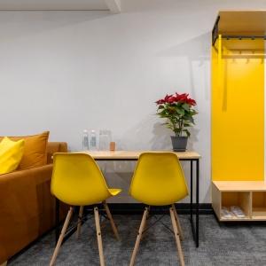 Hotel Izzzi Up 4 Community L&C