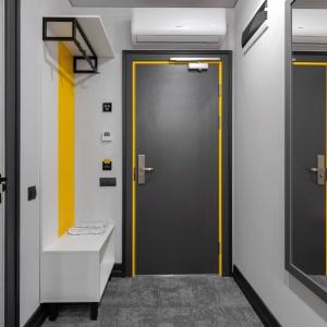 Hotel Izzzi Up 4 Community L&C