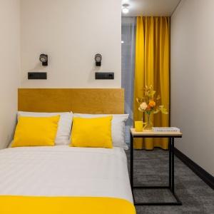 Hotel Izzzi Up 4 Community L&C