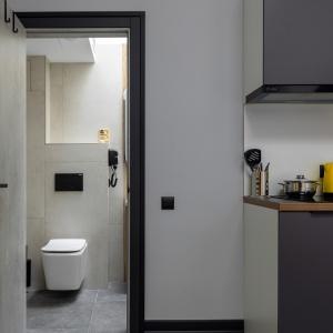Hotel Izzzi Up 4 Community L&C