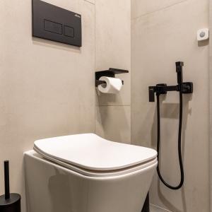 Hotel Izzzi Up 4 Community L&C