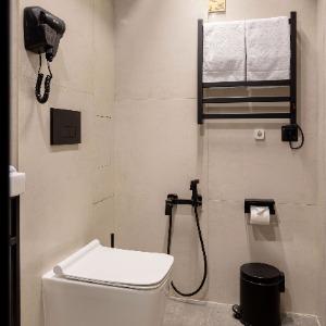 Hotel Izzzi Up 4 Community L&C