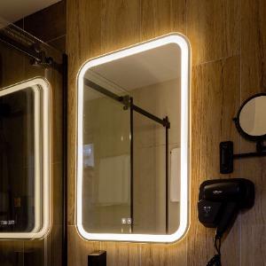 Hotel Izzzi Up 4 Community L&C