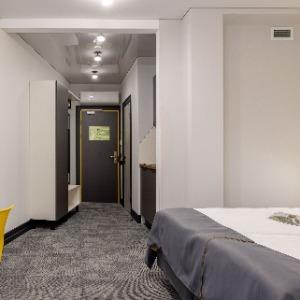 Hotel Izzzi Up 4 Community L&C