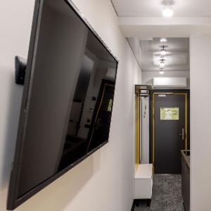Hotel Izzzi Up 4 Community L&C