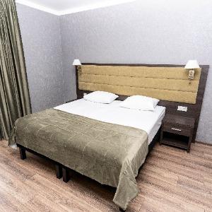 Hotel Crocus
