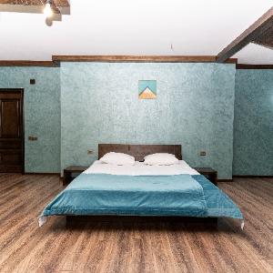 Hotel Crocus