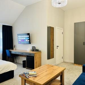 Hotel 6 Rooms