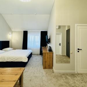 Hotel 6 Rooms