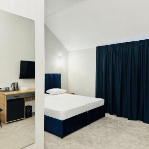 Hotel 6 Rooms