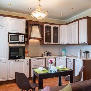 Accomodation facility 5 Stars Studio Apartment on Omskaya street 25