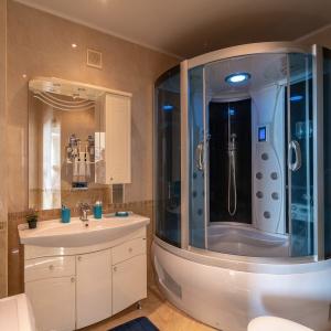 Accomodation facility 5 Stars Studio Apartment on Omskaya street 25
