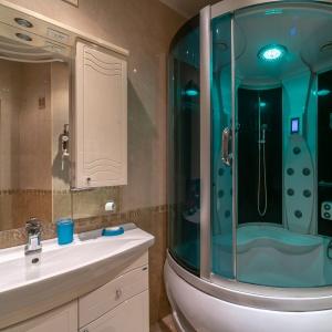 Accomodation facility 5 Stars Studio Apartment on Omskaya street 25