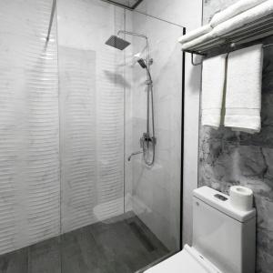 Hotel Reikartz Qarshi