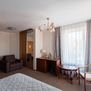 Hotel Oktyabrskaya