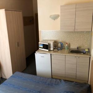 Rinaldi on Bolshoy Prospekt Mini-Hotel