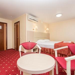 AMAKS Premier Hotel
