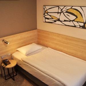 AMAKS Premier Hotel