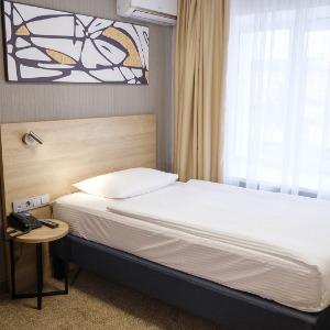 AMAKS Premier Hotel