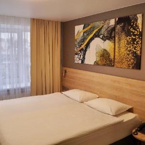 AMAKS Premier Hotel