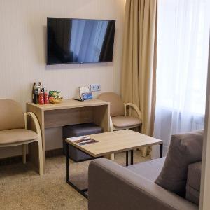 AMAKS Premier Hotel