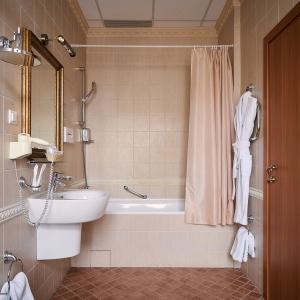 Tsentralny by USTA Hotels